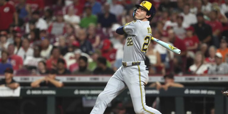 noticia-mlb-13-al-hilo-Yelich-2-HR-5-CI-lidera-increible-re