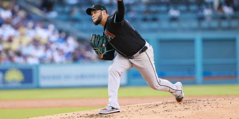 noticia-mlb-Carroll-HR-y-Rodriguez-impulsan-a-D-backs-a-su-4