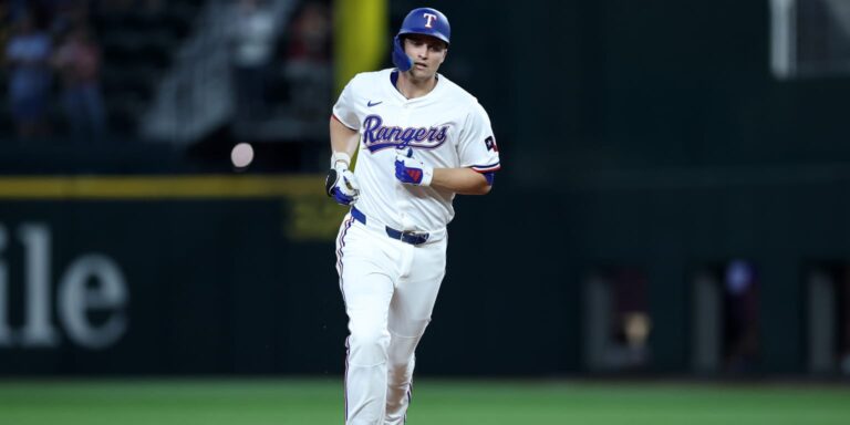 noticia-mlb-Corey-Seager-sera-operado-de-apendicitis-y-estara-