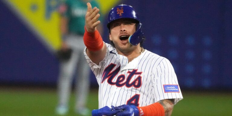 noticia-mlb-Esguince-en-un-pulgar-Fractura-en-el-menique-lvare