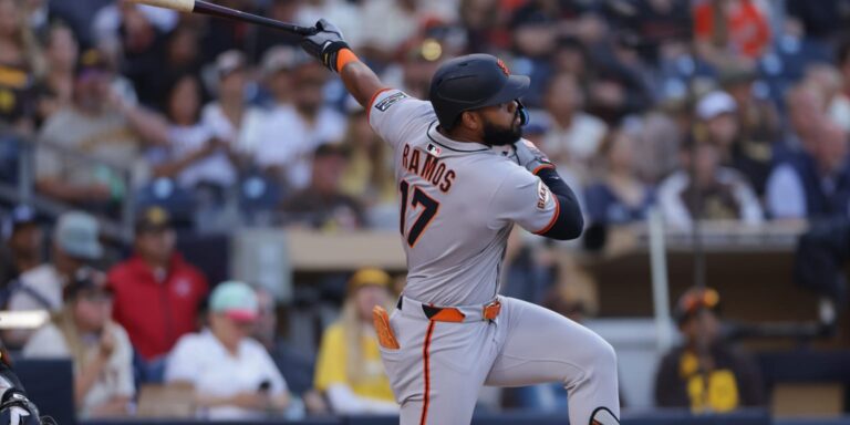 noticia-mlb-Gigantes-estallan-temprano-con-tres-HR-y-propinan-