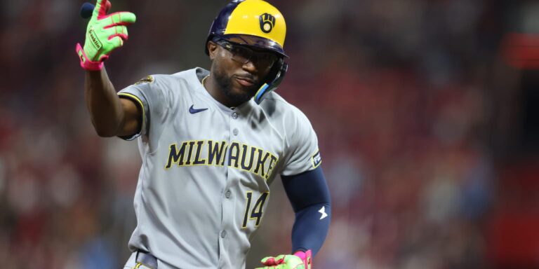 noticia-mlb-Monasterio-elevo-a-Cerveceros-a-14ta-victoria-en-f-1