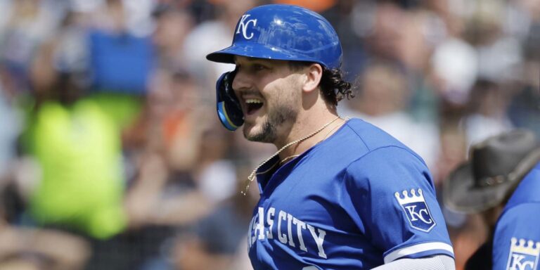 noticia-mlb-Pasquantino-Garcia-la-botan-y-Reales-se-imponen-e