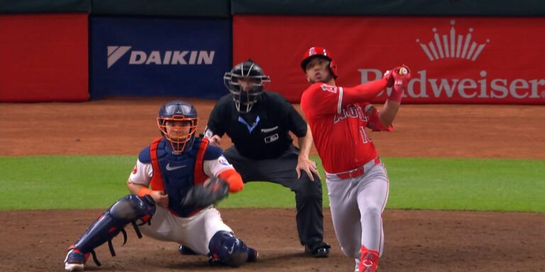 noticia-mlb-Peraza-se-viste-de-heroe-en-victoria-de-Angelinos-