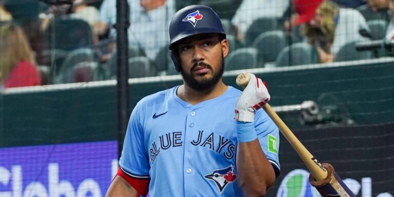 noticia-mlb-Santander-hombro-podria-regresar-a-tiempo-para-l