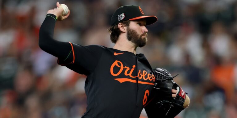 noticia-mlb-Young-deja-escapar-juego-perfecto-en-la-8va-en-vic