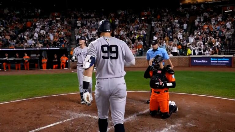Aaron-Judge-libera-jonron-solitario-en-el-3ro-200