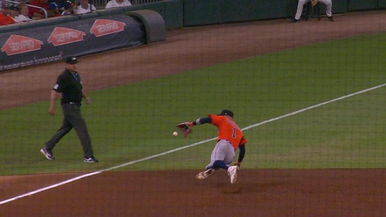 Carlos-Correa-brilla-a-la-defensa-13092025