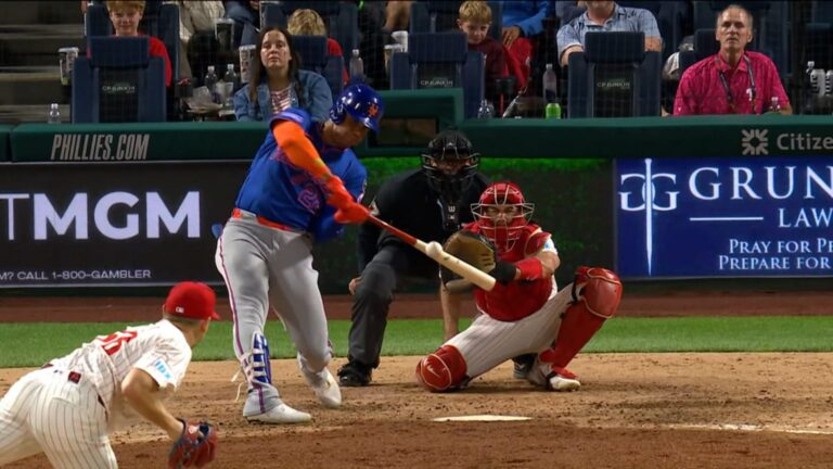 Juan-Soto-pega-hit-remolcador-en-la-8va-09092025