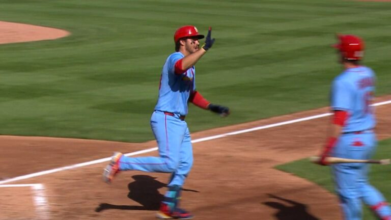 Nolan-Arenado-pega-HR-solitario-en-la-4ta-2709202