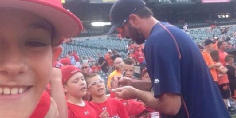 noticia-mlb-A-los-9-anos-se-tomo-una-foto-con-Verlander