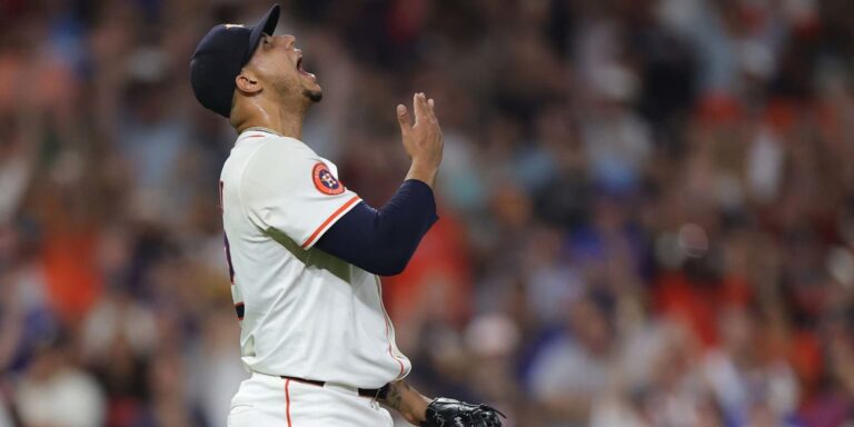 noticia-mlb-Astros-aguantan-ante-Rangers-y-se-apoderan-del-seg