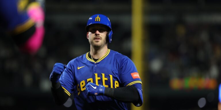 noticia-mlb-Castillo-domina-por-seis-entradas-y-Garver-pega-HR