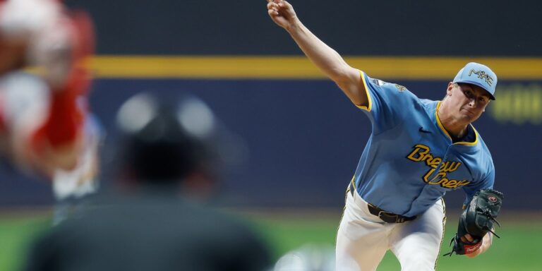 noticia-mlb-Cerveceros-llegan-a-90-victorias-y-acarician-el-pa