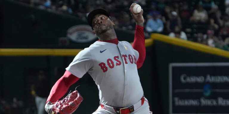 noticia-mlb-Champan-consiguio-el-salvado-ponchando-a-CUATRO-en