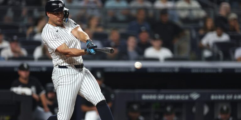 noticia-mlb-Doble-clave-de-Stanton-ayuda-a-los-Yankees-a-segui