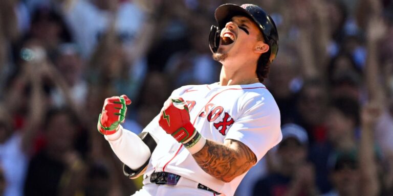noticia-mlb-Electrizante-jonron-dentro-del-terreno-de-Duran-sa