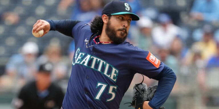 noticia-mlb-Entre-fuego-y-su-slider-mortal-Munoz-se-ve-crucia