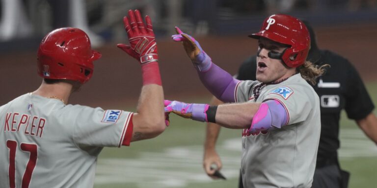 noticia-mlb-Filis-apoyan-a-Sanchez-con-4-bambinazos-en-paliza-