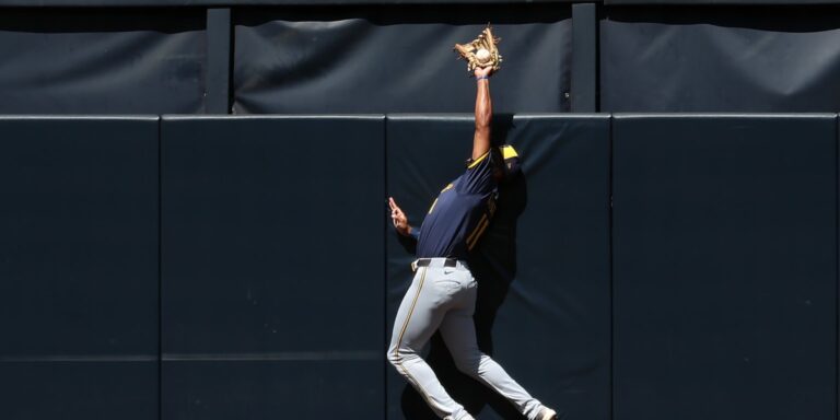 noticia-mlb-Impulsados-por-Chourio-Cerveceros-igualan-record-