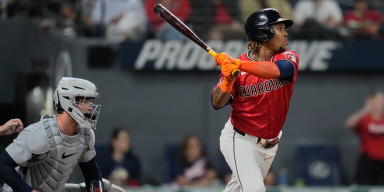 noticia-mlb-J-Ram-se-convierte-en-el-lider-de-extrabases-de-to