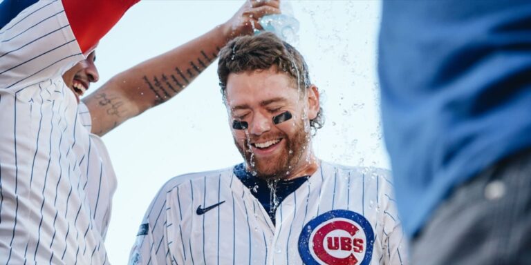 noticia-mlb-Kelly-y-Cachorros-sellan-remontada-contra-Bravos-c
