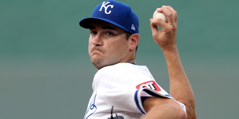 noticia-mlb-Lugo-rigidez-en-la-espalda-baja-es-colocado-en-l