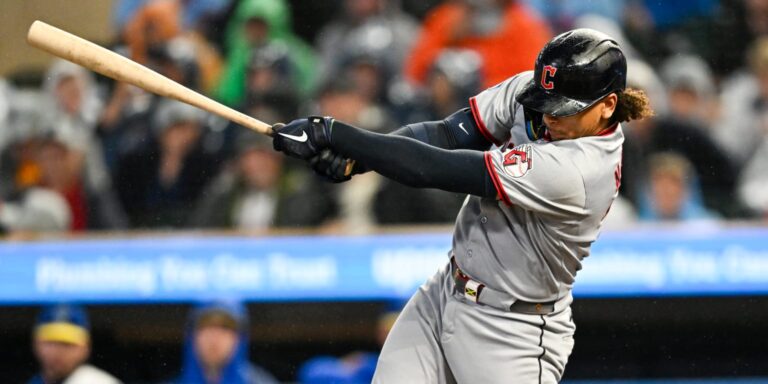 noticia-mlb-Messick-9-K-Naylor-4-CI-guian-a-Guardianes-en