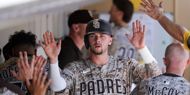 noticia-mlb-Padres-llegan-a-los-playoffs-con-los-bates-listos-