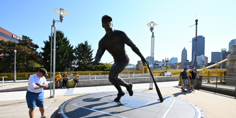 noticia-mlb-Piratas-anuncian-historica-transmision-en-espanol-