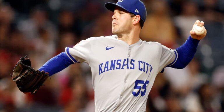 noticia-mlb-Reales-vencen-a-Angelinos-detras-de-joya-de-Ragans
