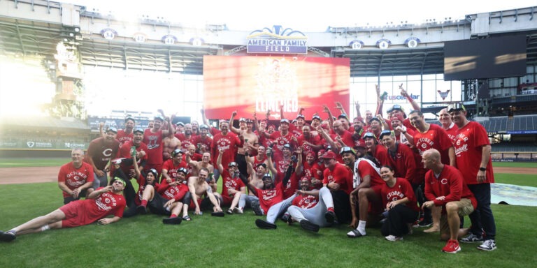 noticia-mlb-Rojos-ganan-ultimo-Comodin-de-la-L.N