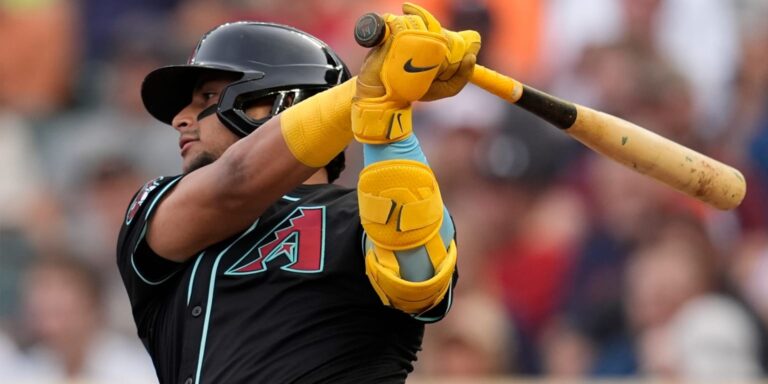 noticia-mlb-Sencillo-clave-de-Moreno-en-la-10ma-conduce-a-D-ba