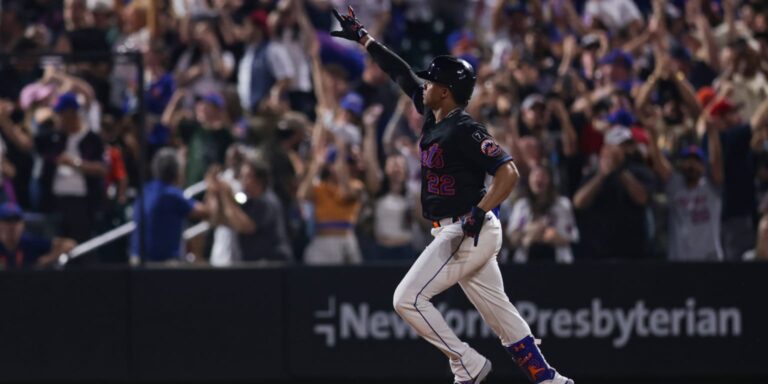 noticia-mlb-Soto-establece-marca-personal-con-42do-HR-en-victo