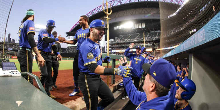 noticia-mlb-Tras-asegurar-pase-directo-a-la-SDLA-Marineros-ba