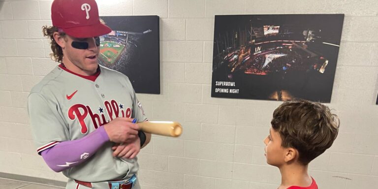 noticia-mlb-Tras-disputa-por-un-jonron-Bader-le-regala-un-bat