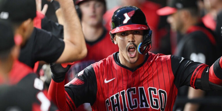 noticia-mlb-Vargas-Martin-ayudan-a-Medias-Blancas-a-frenar-ma