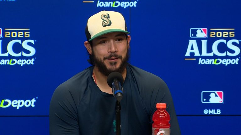 Andres-Munoz-y-las-emociones-de-playoffs-13102025