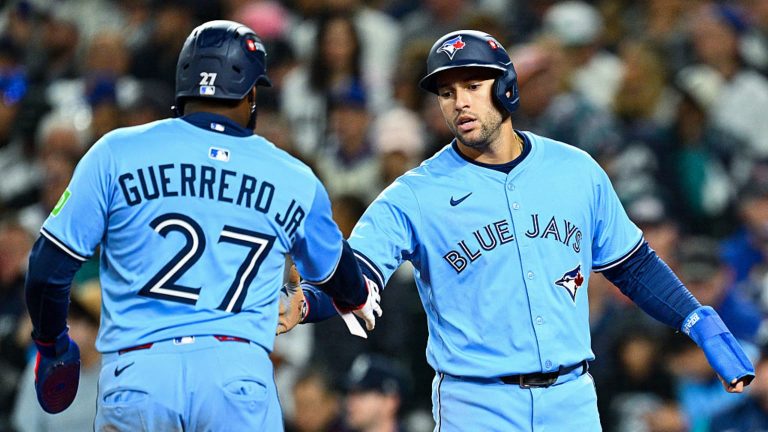 Azulejos-dan-5-jonrones-en-el-J3-de-la-SCLA-15102