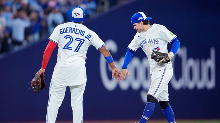 Azulejos-forzan-Juego-7-en-la-SCLA-19102025