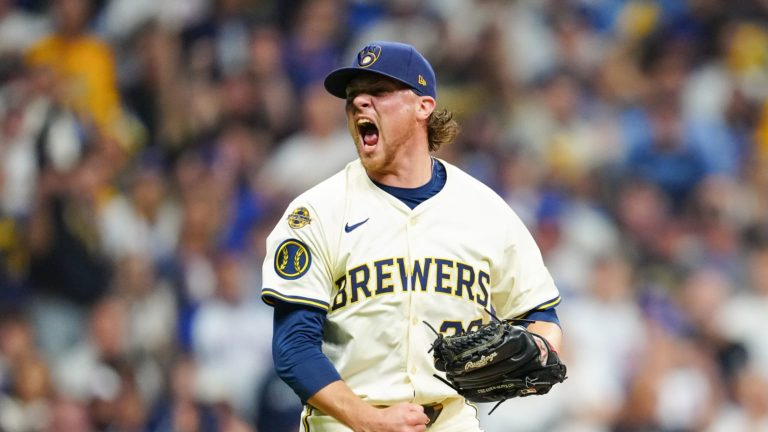 Chad-Patrick-lanza-solido-relevo-en-el-Juego-5-11