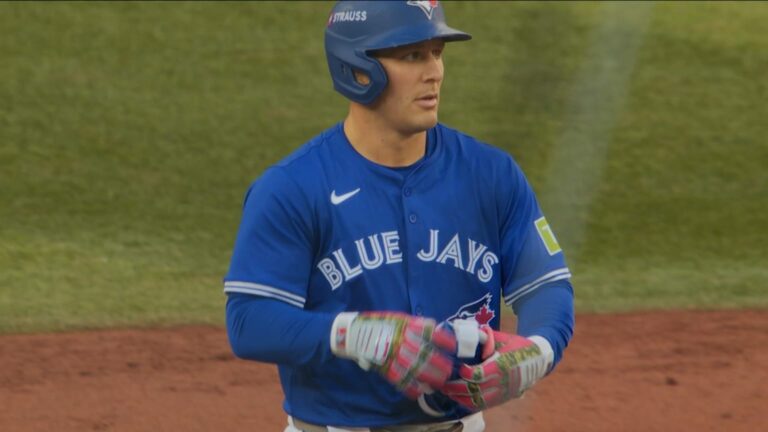 Doble-productor-de-Daulton-Varsho-05102025