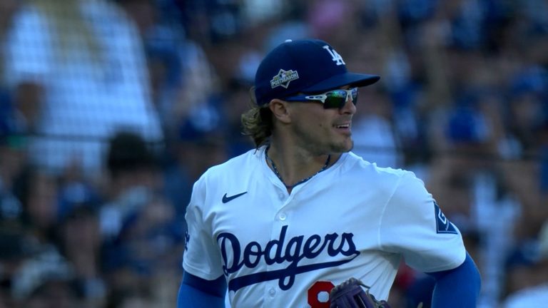 Enrique-Hernandez-hace-un-gran-tiro-a-1ra-base-09