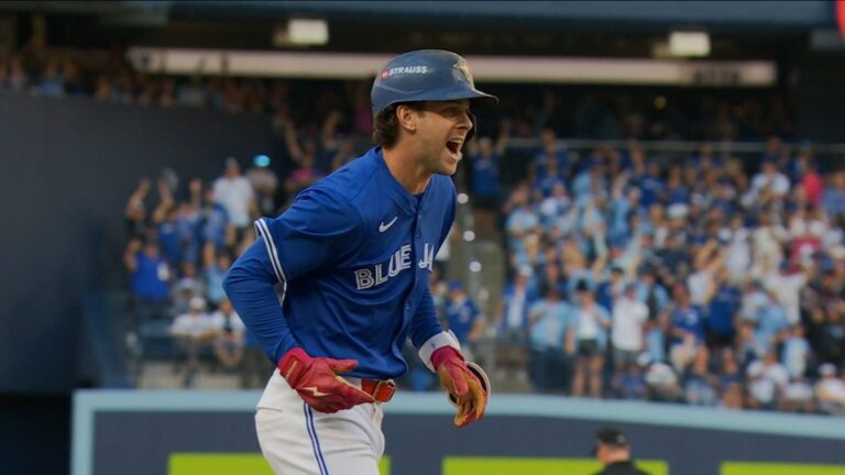 Ernie-Clement-pega-tablazo-de-dos-rayas-05102025