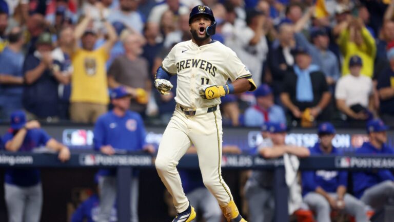 Jackson-Chourio-pega-un-jonron-de-3-carreras-0610