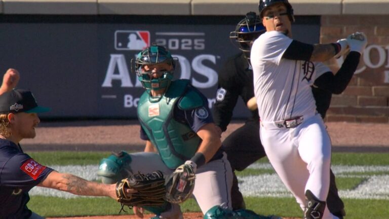 Javier-Baez-empata-el-juego-a-3-con-un-sencillo-0