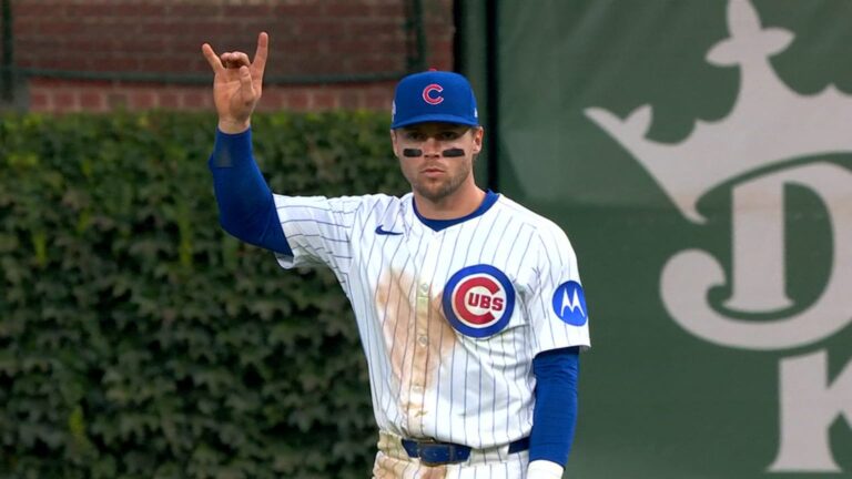 Nico-Hoerner-hace-oportuna-atrapada-02102025