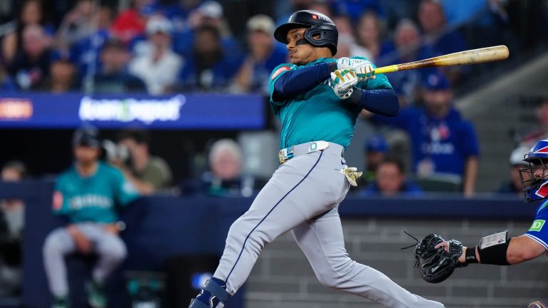 Polanco-impulsa-dos-carreras-12102025