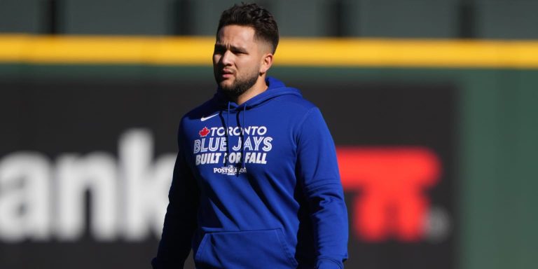 noticia-mlb-Bichette-rodilla-se-prepara-para-la-Serie-Mundia