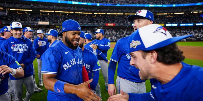 noticia-mlb-Como-la-gerencia-de-los-Azulejos-construyo-un-equi